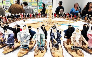 ‘Bead the Tract’ art exhibts depicts Haudenosaunee land rights struggles along Haldimand Tract. Photo by Lisa Iesse)