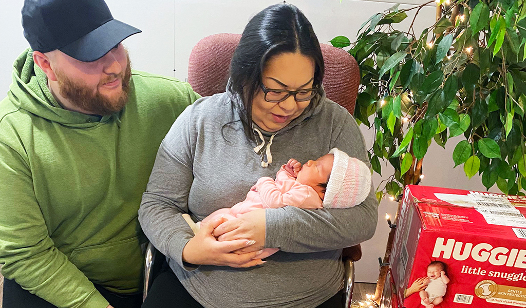 Six Nations has its first baby of 2024 and it’s a girl! Little Makayla Johnson born at Brantford General Hospital. ... page 3 (Photo by Jim C. Powless)