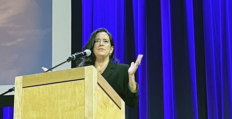 Jody Wilson Raybould speaks to Oakville crowd. (Photo by Sam Laskaris)