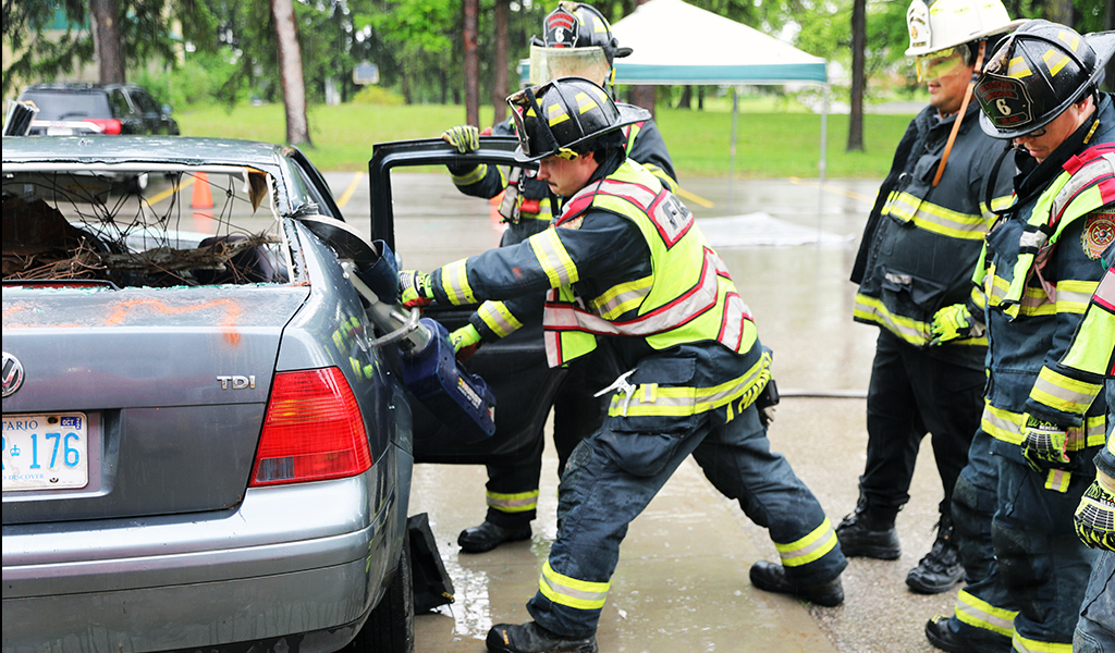 Not even rain can stop the fun of Six Nations Community Awareness. Six Nations Fire department thrilled community members with a display of firefighting techniques and of course a barbecue! (Photo by Jim C. Powless)